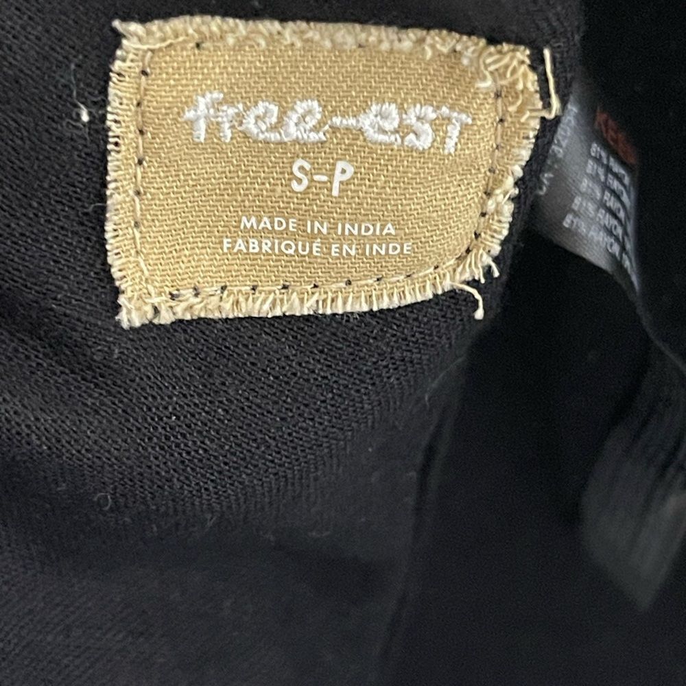 Sold  - Picture 3 of 7